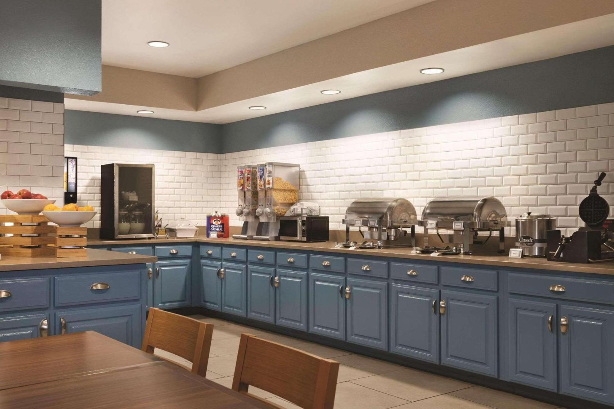 Country Inn & Suites By Radisson, Nashville Airport East, Tn Екстериор снимка