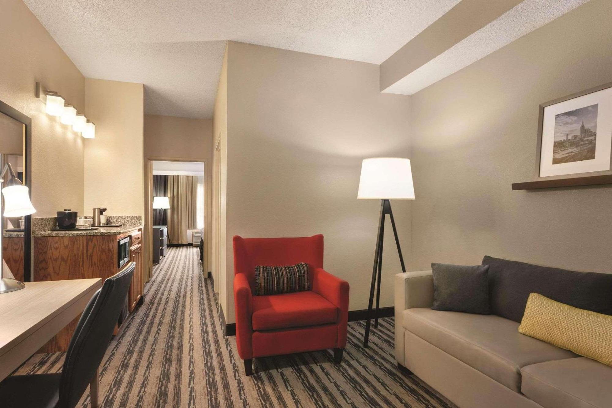 Country Inn & Suites By Radisson, Nashville Airport East, Tn Екстериор снимка