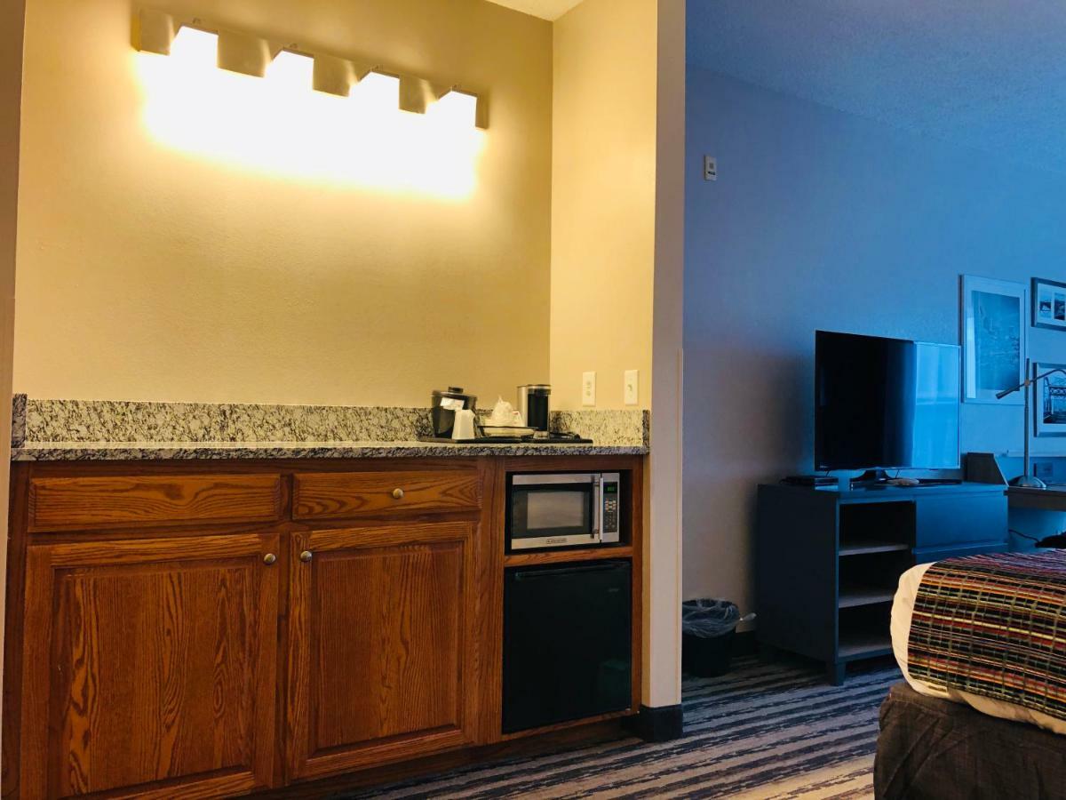 Country Inn & Suites By Radisson, Nashville Airport East, Tn Екстериор снимка